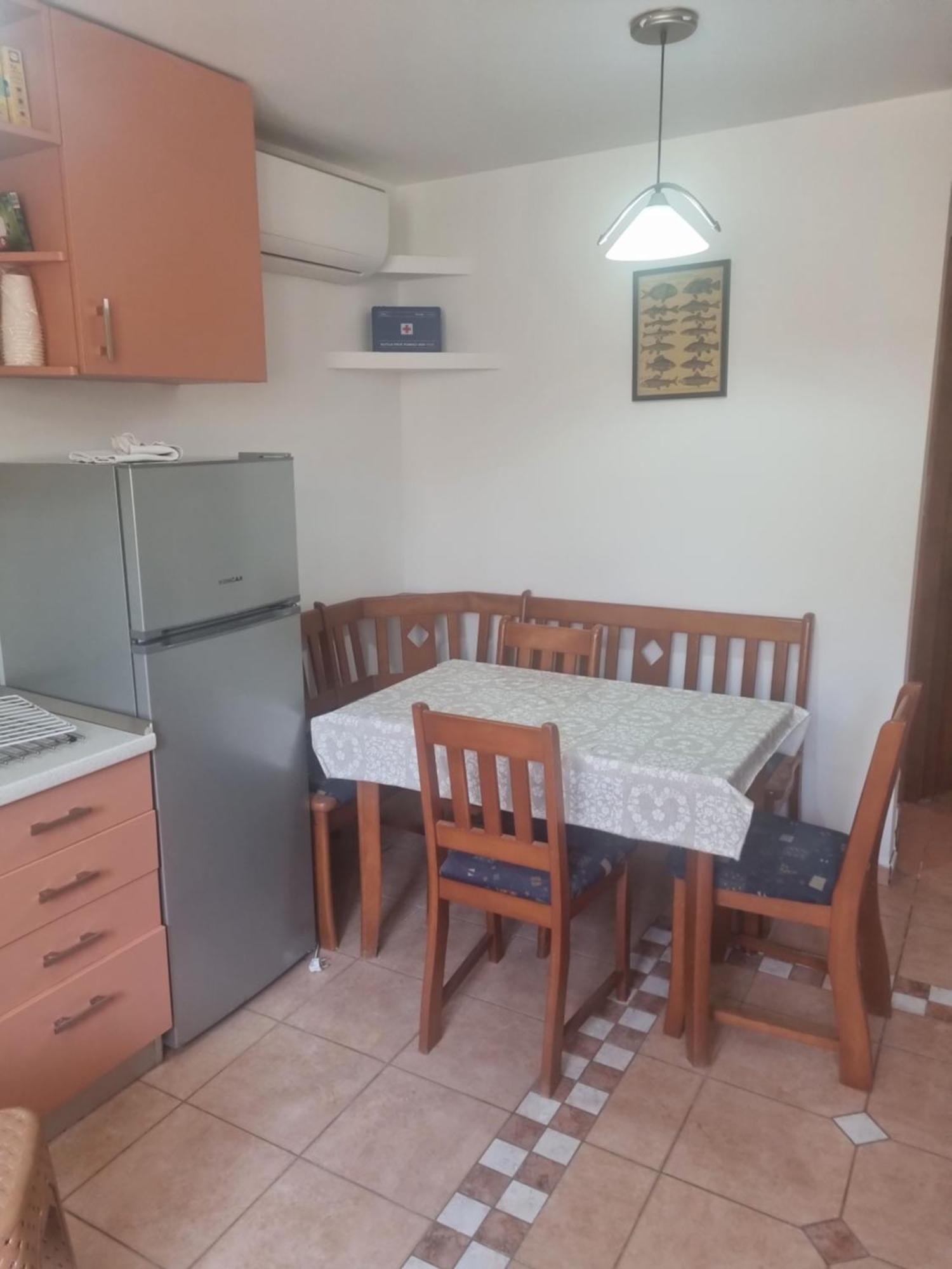 Apartments Ivana Makarska Exterior photo