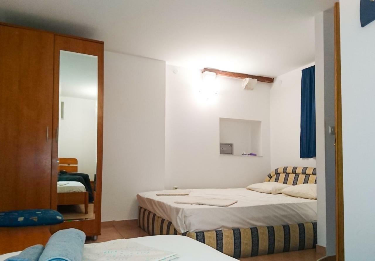Apartments Ivana Makarska Exterior photo