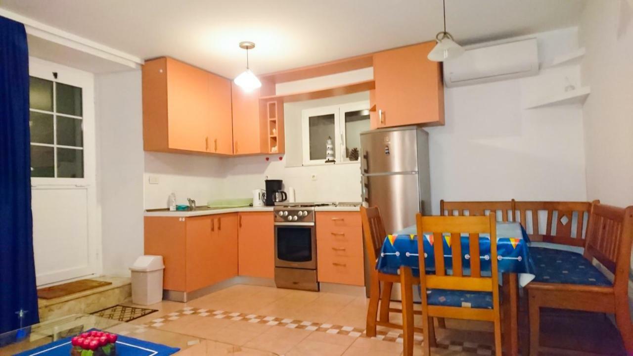 Apartments Ivana Makarska Exterior photo