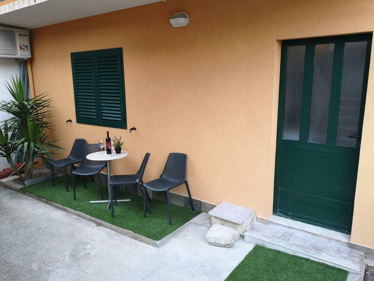 Apartments Ivana Makarska Exterior photo